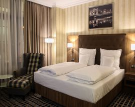 Grand City Hotel